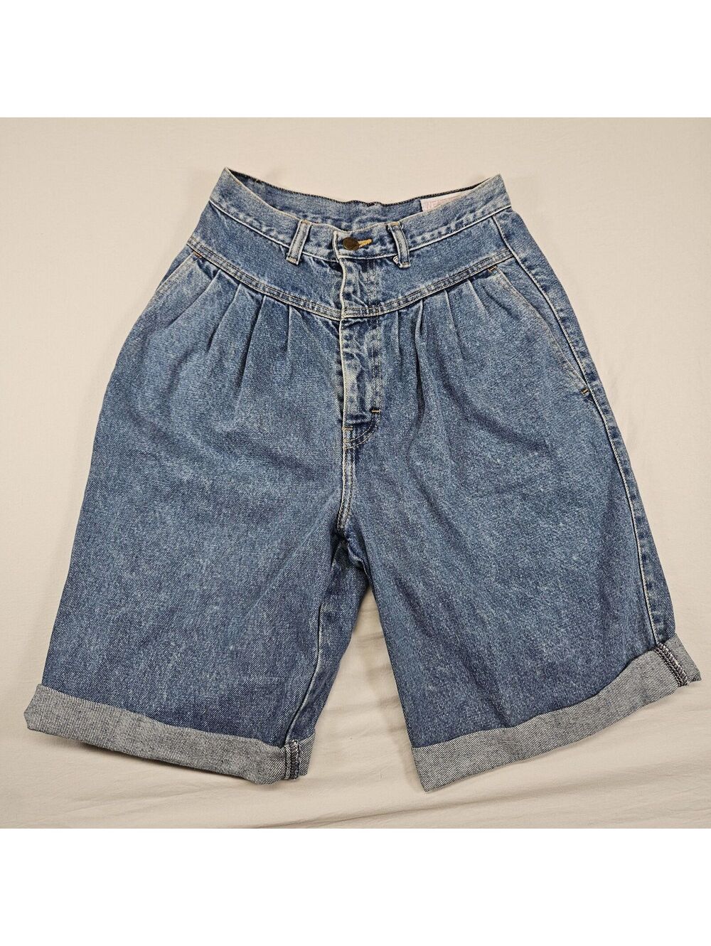 Vintage Weathered Blues Mom Shorts size 23"